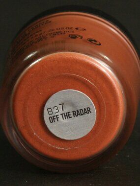 NEW MAC Off The Radar 7.5g Pigment